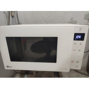 Микроволновая печь LG MS23M38GIH. Photo 3
