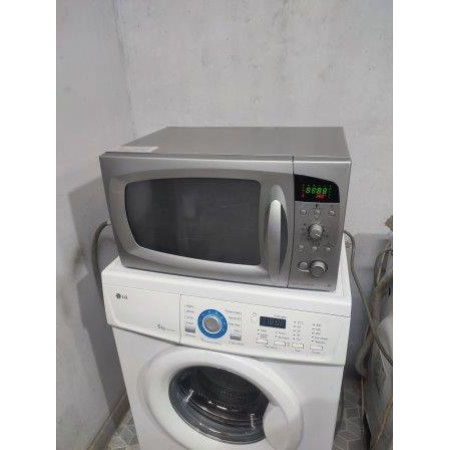 Микроволновая печь Samsung C105AFR, б/у