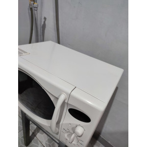 Микроволновая печь Sаmsung CE2827NR. Photo 2