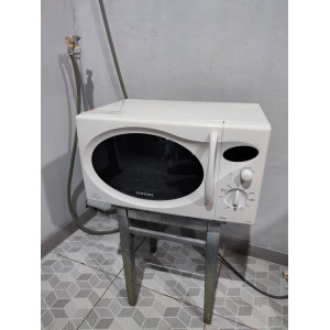 Микроволновая печь Sаmsung CE2827NR. Photo 3