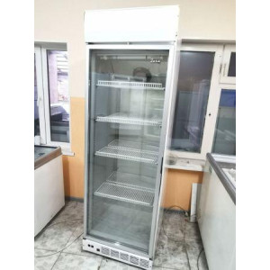 Холодильный шкаф Juka WP700